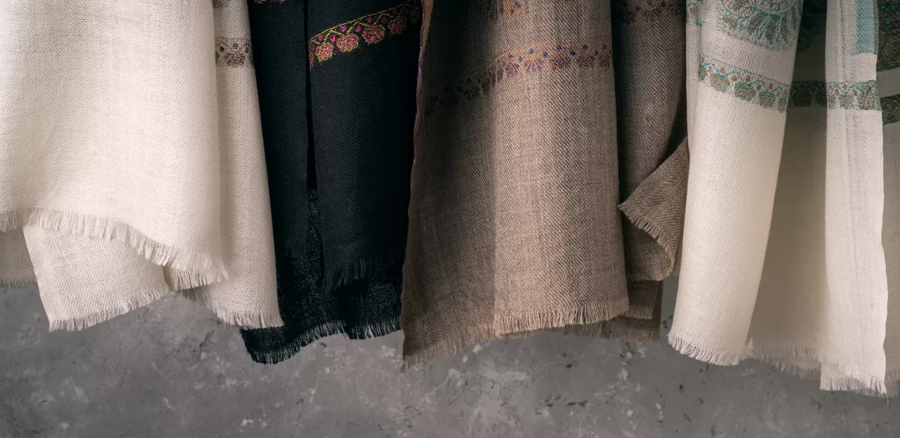 THE PREMIUM PASHMINA